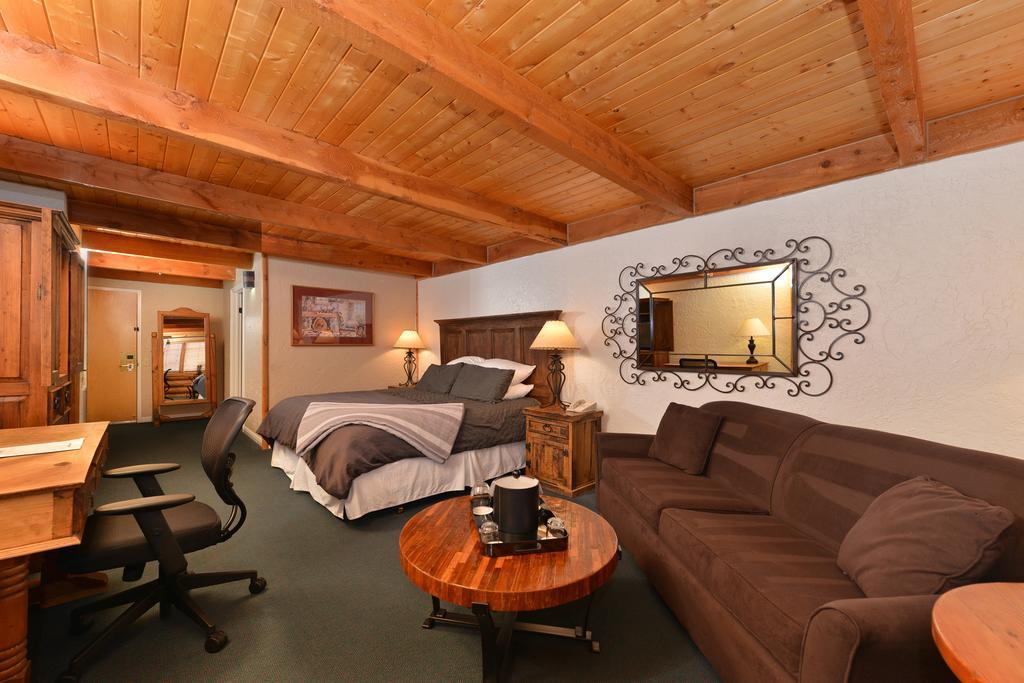The Boulder Creek Lodge Nederland Room photo